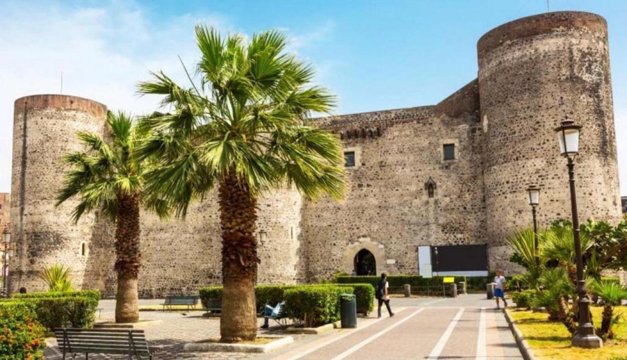 Catania Apartment Borgo Suite Autonomous Luaran gambar