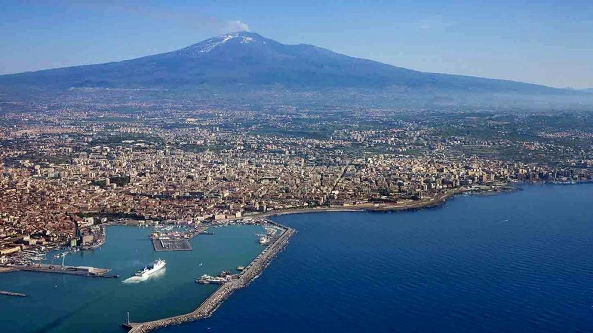 Catania Apartment Borgo Suite Autonomous Luaran gambar